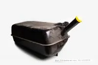 Бак топливный левый с горловиной